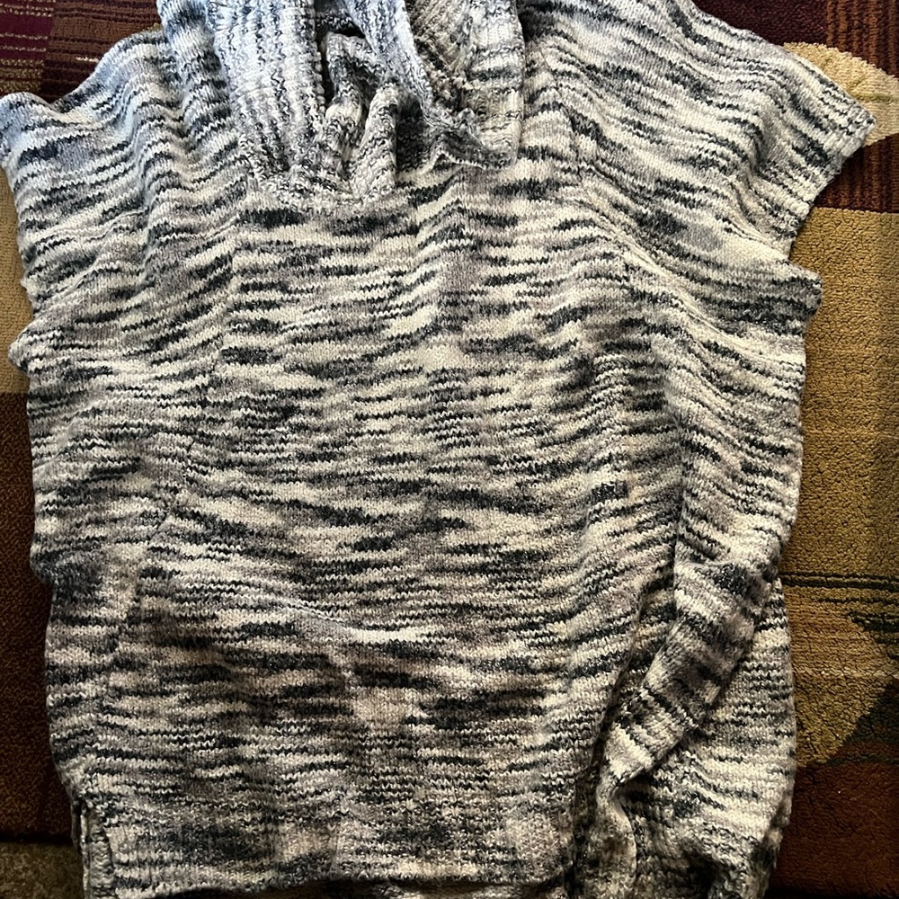 Oversized Grey/White Long Sweater